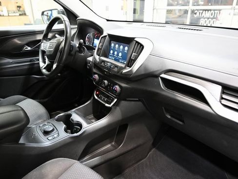 Used 2022 GMC Terrain SLE w/ Driver Convenience Package image 13