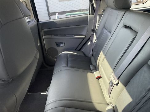 Used 2005 Jeep Grand Cherokee Limited image 5