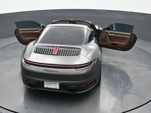 Certified 2024 Porsche 911 Targa 4S AWD/4WD image 23