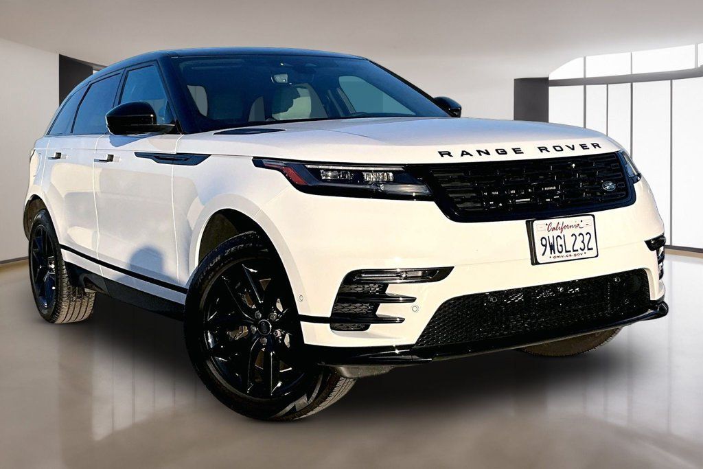 Certified 2026 Land Rover Range Rover Velar Dynamic SE AWD/4WD image 3