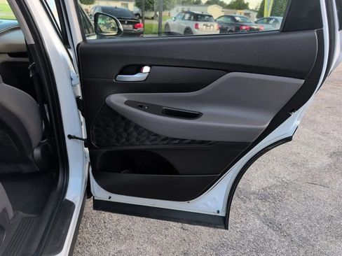 Used 2019 Hyundai Santa Fe SEL AWD/4WD image 17