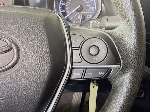 Used 2021 Toyota Camry LE FWD image 15