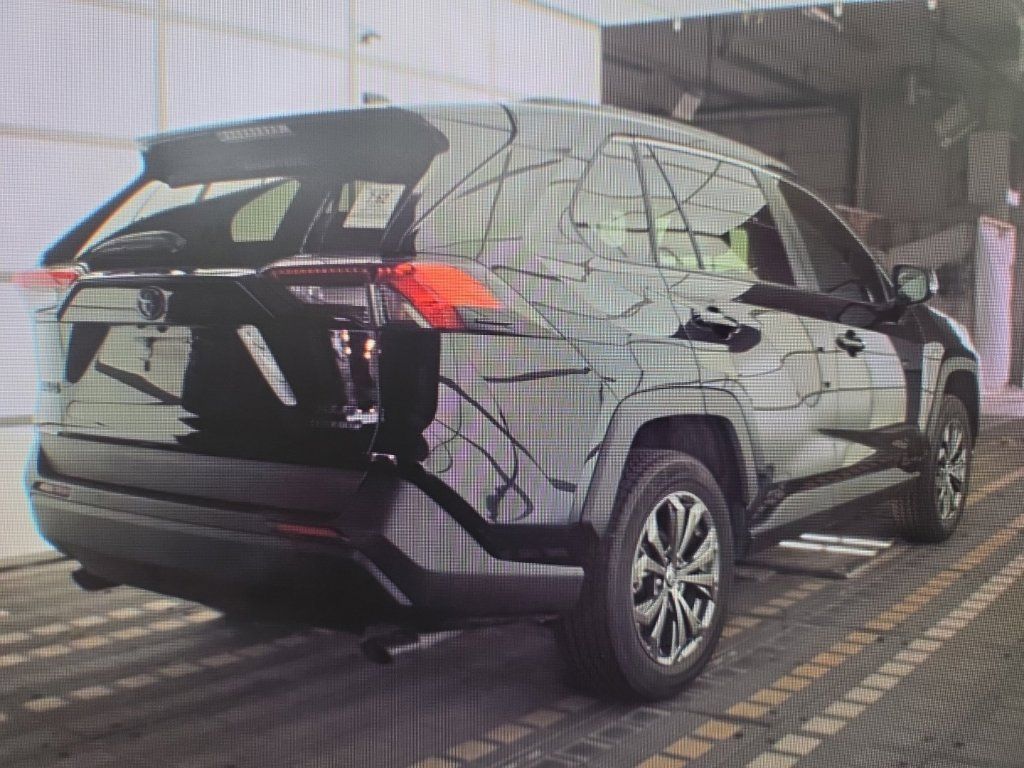 Used 2024 Toyota RAV4 XLE Premium w/ Weather Package AWD/4WD image 3