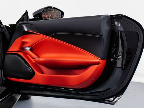 Certified 2025 Ferrari Roma Spider RWD image 51