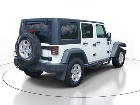 Used 2018 Jeep Wrangler Unlimited Sport S AWD/4WD image 4