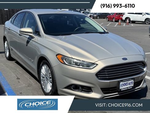 Used 2016 Ford Fusion SE w/ Equipment Group 502A FWD image 1