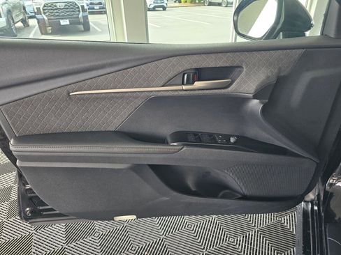 Used 2025 Toyota Camry XLE FWD image 20