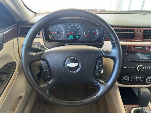 Used 2009 Chevrolet Impala LT image 21