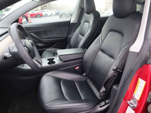 Used 2021 Tesla Model 3 Performance image 2