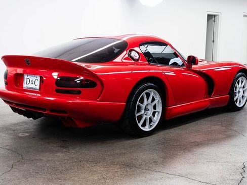 Used 1997 Dodge Viper GTS image 6