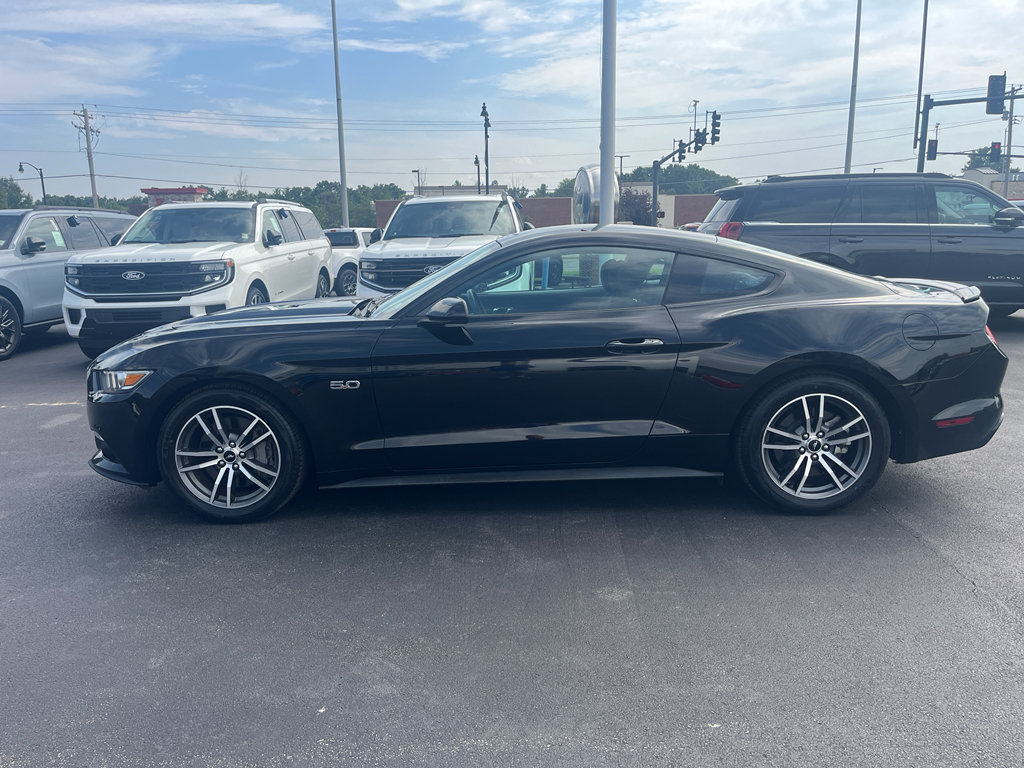 Used 2016 Ford Mustang GT RWD image 5