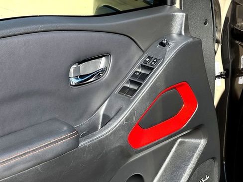 Used 2023 Nissan Frontier Pro-X w/ Pro-X Premium Package image 9