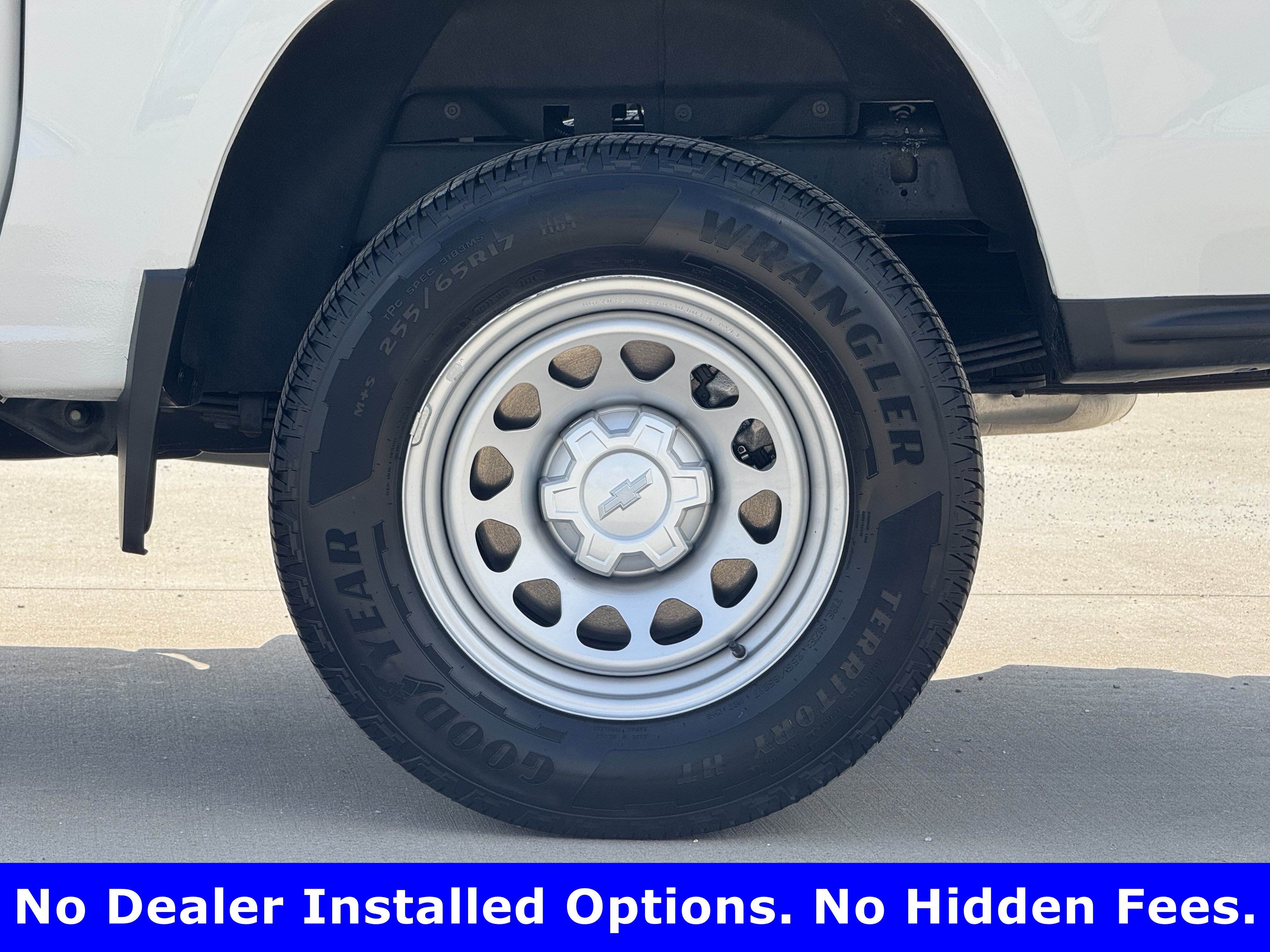 Used 2024 Chevrolet Colorado W/T w/ Safety Package RWD image 9