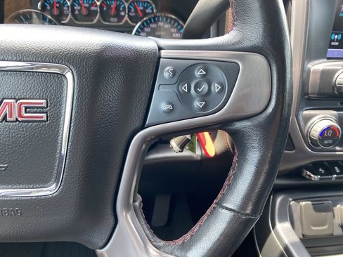 Used 2019 GMC Sierra 2500 SLT w/ Duramax Plus Package AWD/4WD image 26