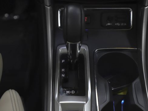 Used 2020 Subaru Ascent Limited w/ Technology Package image 23