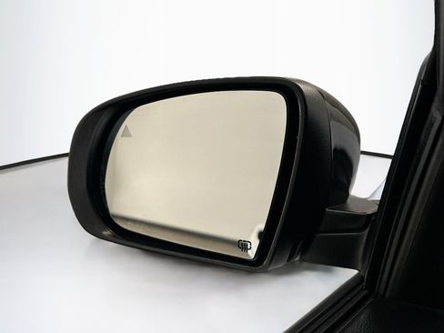 Used 2023 Jeep Cherokee Altitude Lux image 16