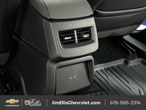 New 2026 Chevrolet Equinox EV LT image 40