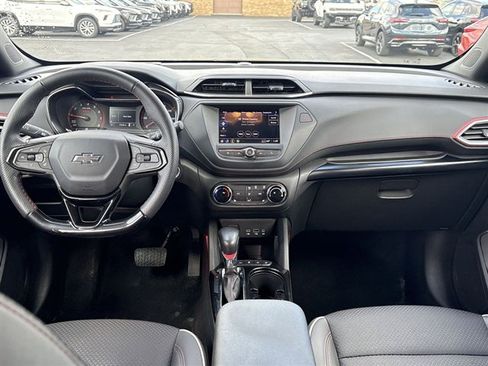 Used 2023 Chevrolet TrailBlazer RS image 19