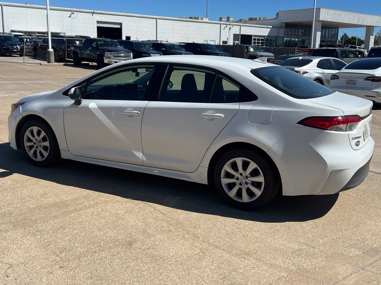 Used 2024 Toyota Corolla LE FWD image 9