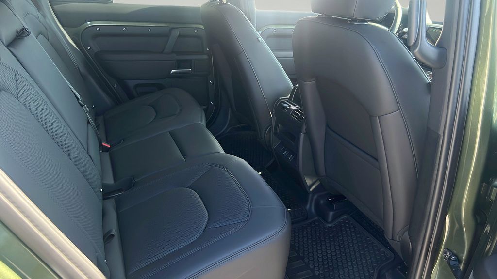 New 2026 Land Rover Defender 110 S AWD/4WD image 17
