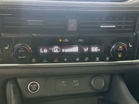 Used 2023 Nissan Rogue SL w/ SL Premium Package FWD image 23
