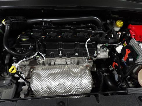 Used 2021 Jeep Renegade Latitude FWD image 22