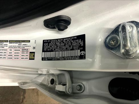 Used 2023 Toyota Corolla LE image 33