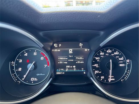 Used 2020 Alfa Romeo Stelvio Sport w/ Quick Order Package 22J Sport AWD/4WD image 28