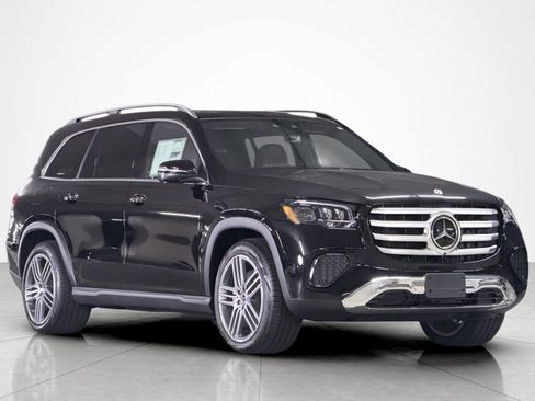 New 2026 Mercedes-Benz GLS 450 4MATIC image 7