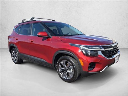 Used 2024 Kia Seltos S FWD image 3