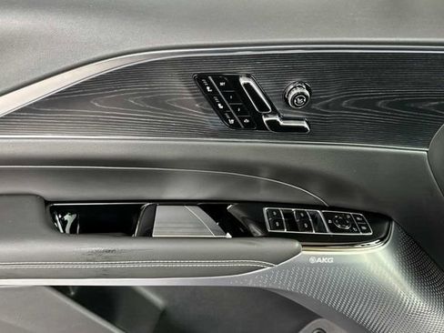 New 2026 Cadillac Lyriq Premium Luxury AWD/4WD image 11