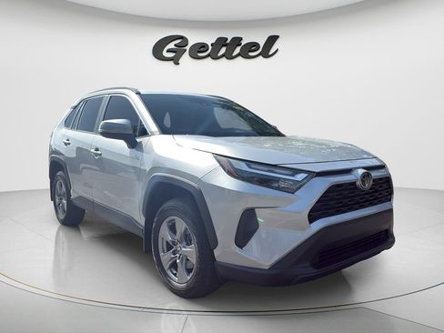 Used 2024 Toyota RAV4 XLE w/ Convenience Package FWD image 2