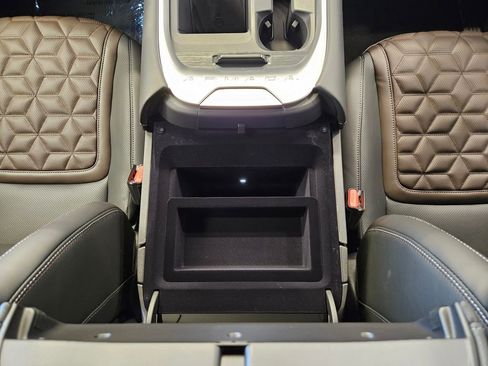 New 2026 Nissan Armada Platinum image 19