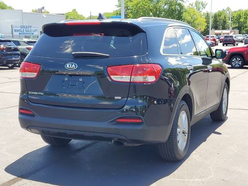 Used 2016 Kia Sorento AWD image 3
