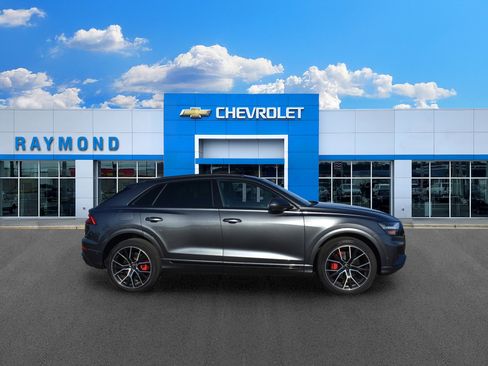 Used 2021 Audi Q8 Premium Plus w/ Premium Plus Package AWD/4WD image 2