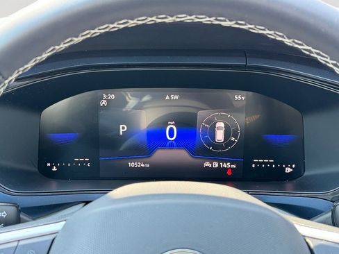 Used 2024 Volkswagen Taos SE image 29