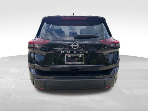 Used 2024 Nissan Rogue S FWD image 6