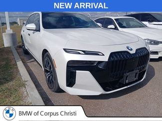 Used 2023 BMW 740i w/ Parking Assistance Package RWD video 1
