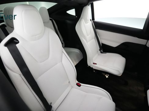 Used 2023 Tesla Model X Plaid AWD/4WD image 5
