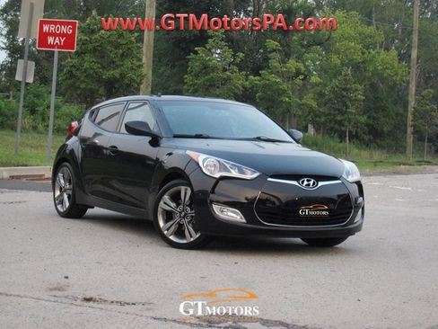 Used 2016 Hyundai Veloster w/ Option Group 02 FWD image 1