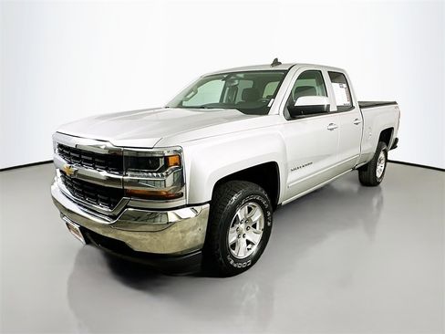 Used 2019 Chevrolet Silverado 1500 LT image 3