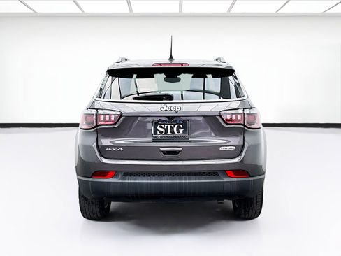 Used 2022 Jeep Compass Latitude image 5