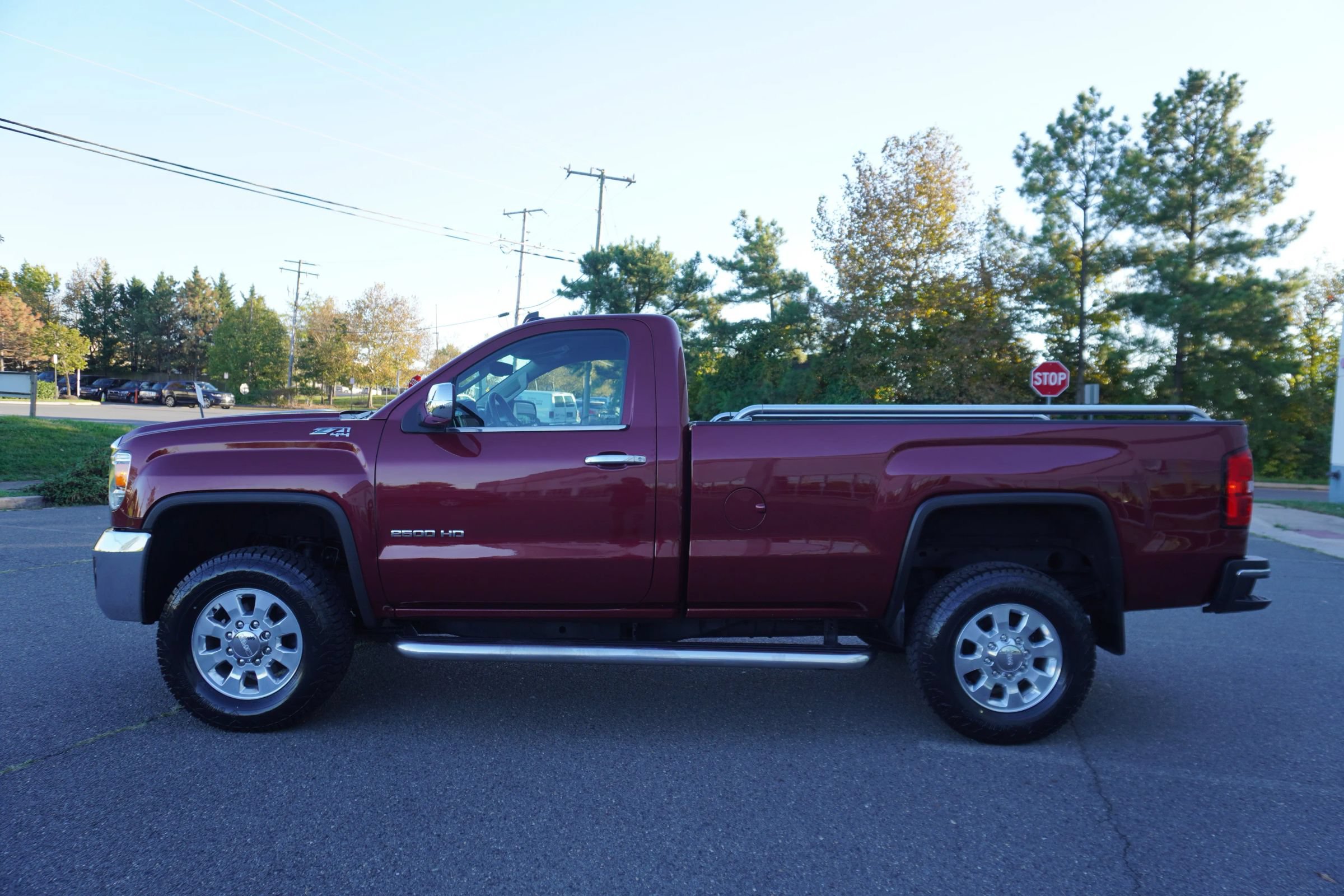 Used 2015 GMC Sierra 2500 SLE w/ SLE Preferred Package AWD/4WD image 4