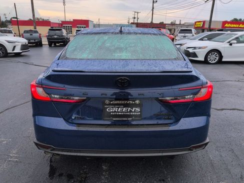 Used 2026 Toyota Camry SE w/ Convenience Package FWD image 4