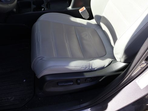 Used 2020 Honda CR-V EX-L image 34