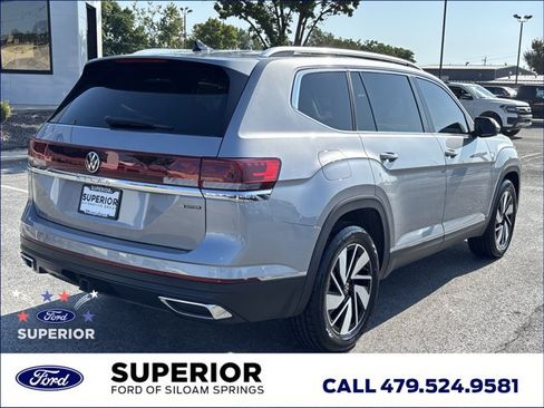 Used 2025 Volkswagen Atlas SEL AWD/4WD image 3