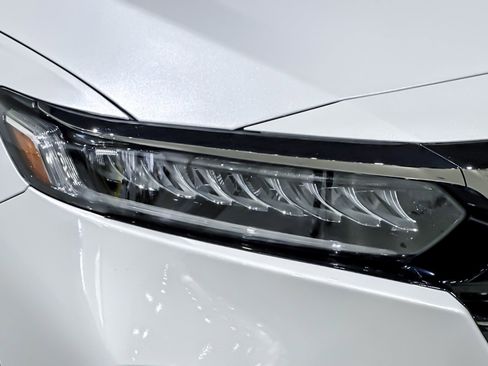 Used 2021 Honda Accord Sport image 10