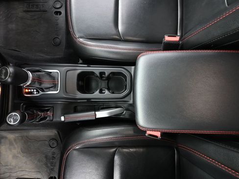 Used 2021 Jeep Wrangler Unlimited Rubicon w/ Dual Top Group image 35