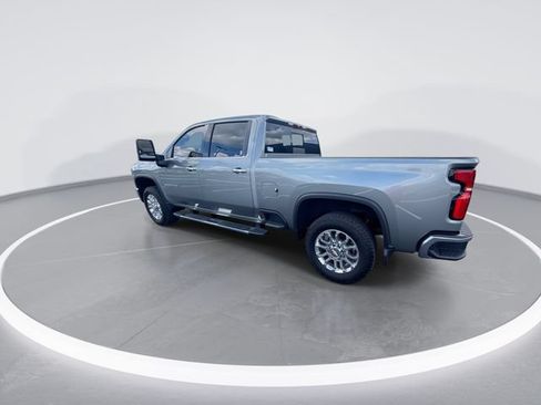 Used 2025 Chevrolet Silverado 2500 LTZ w/ LTZ Plus Package AWD/4WD image 6