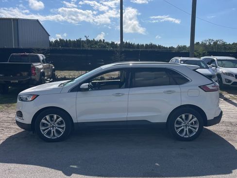 Used 2020 Ford Edge Titanium image 2